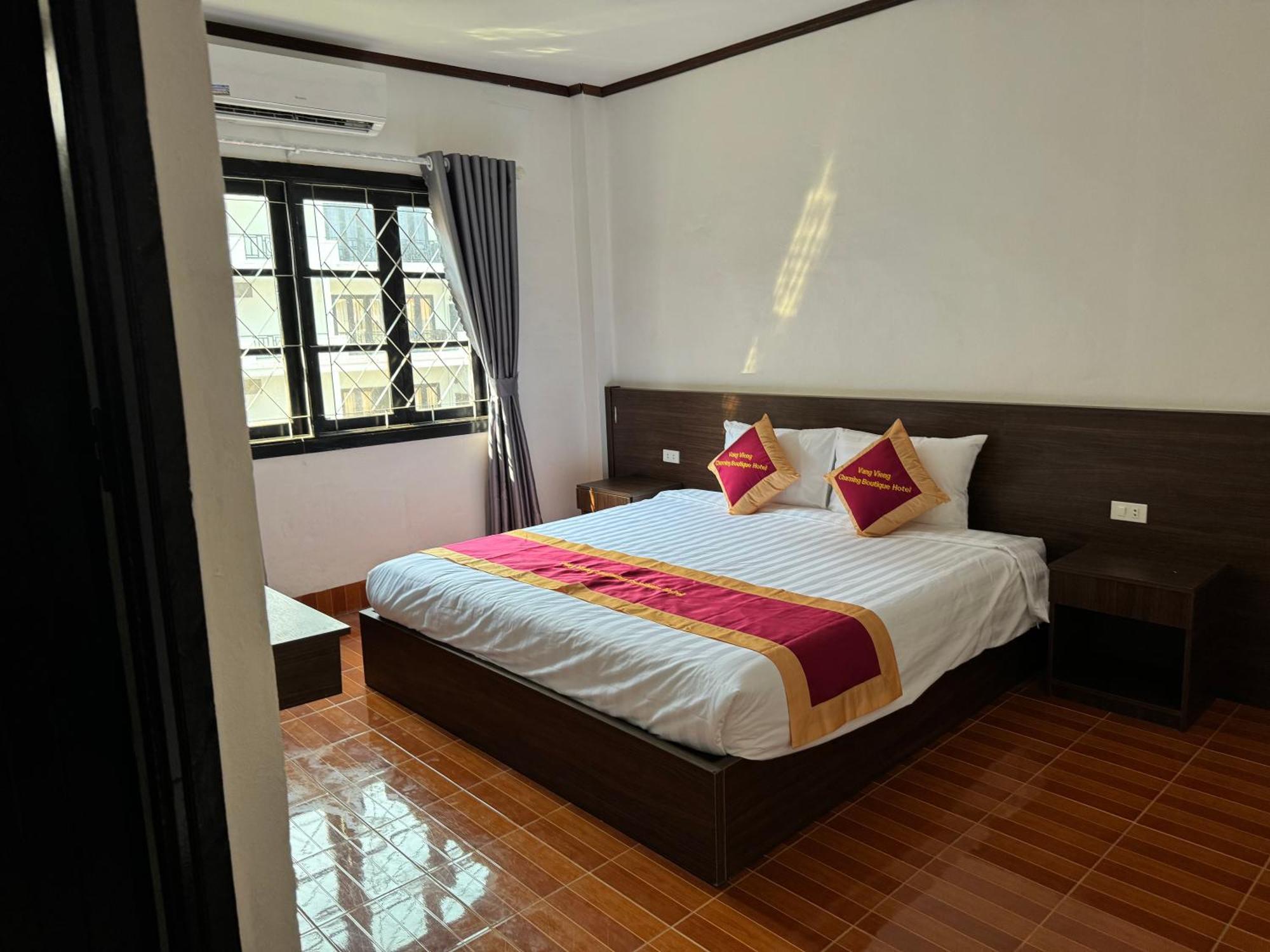 Vangvieng Charming Boutique Hotel ヴァンヴィエン エクステリア 写真