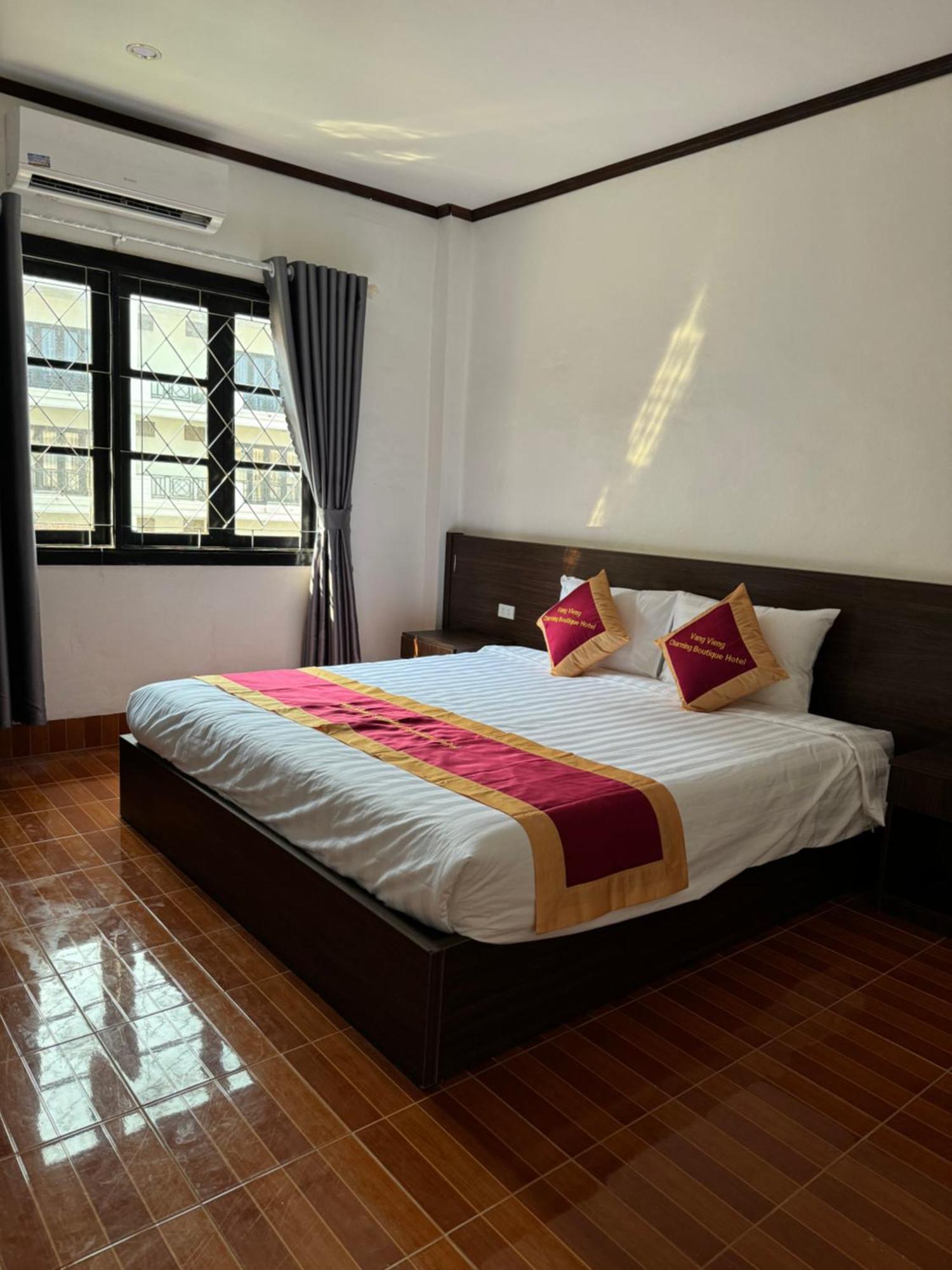Vangvieng Charming Boutique Hotel ヴァンヴィエン エクステリア 写真