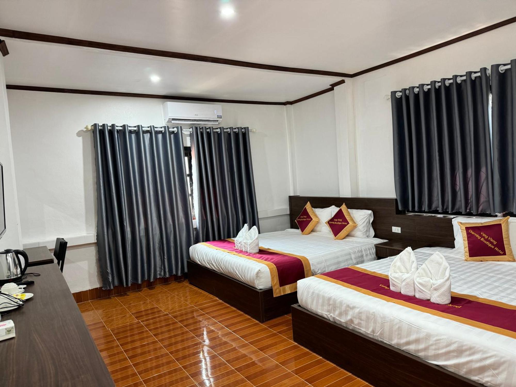 Vangvieng Charming Boutique Hotel ヴァンヴィエン エクステリア 写真