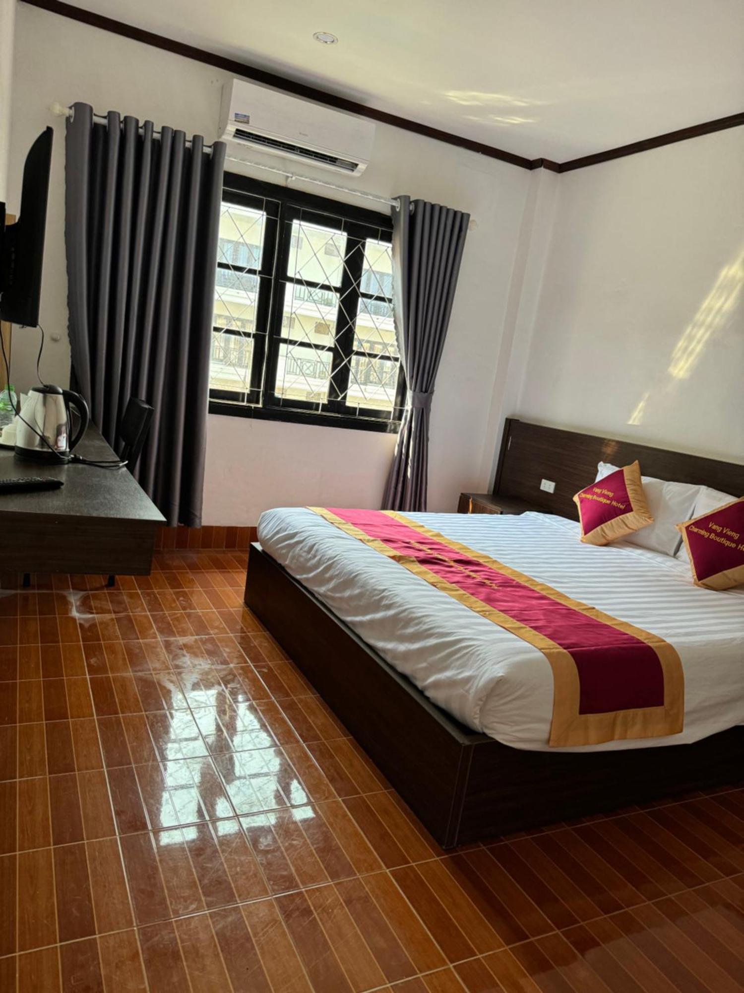 Vangvieng Charming Boutique Hotel ヴァンヴィエン エクステリア 写真