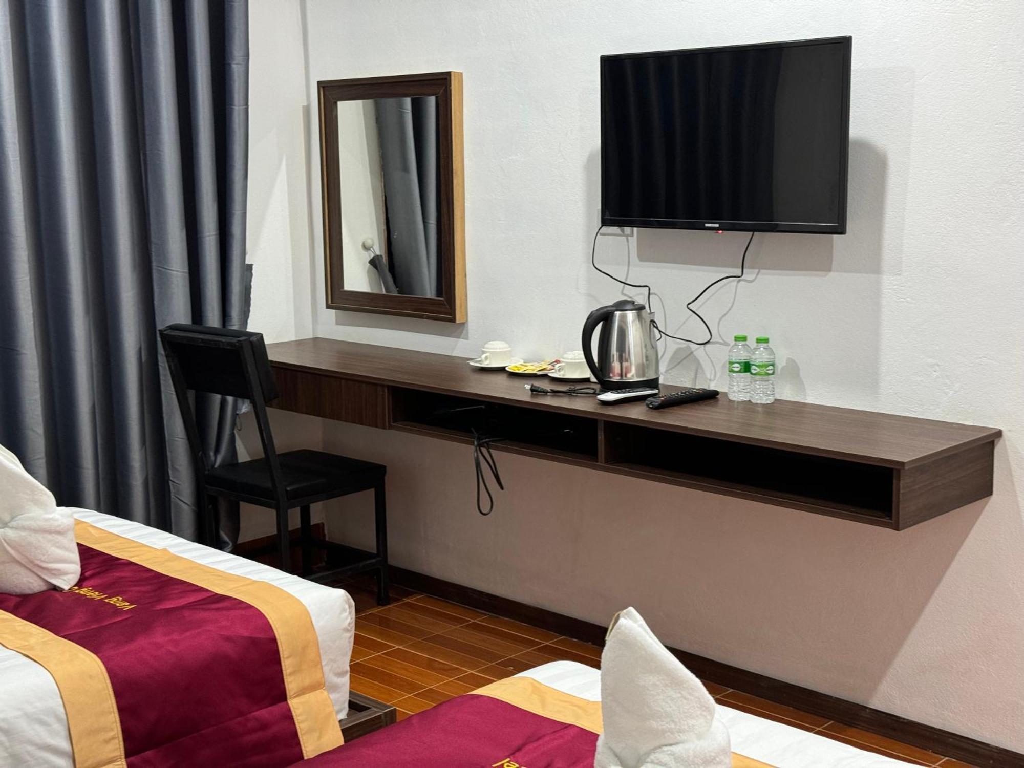 Vangvieng Charming Boutique Hotel ヴァンヴィエン エクステリア 写真