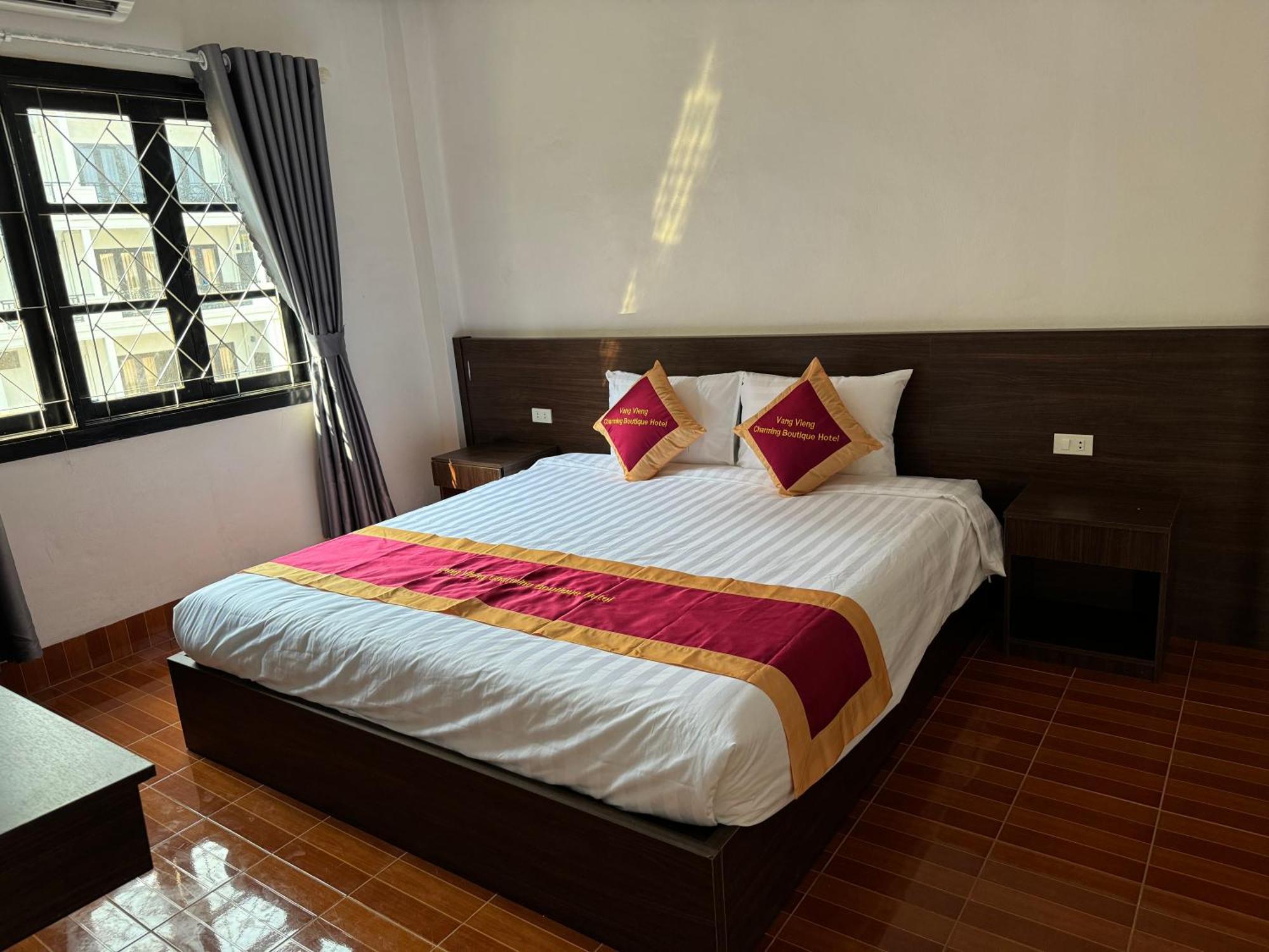 Vangvieng Charming Boutique Hotel ヴァンヴィエン エクステリア 写真