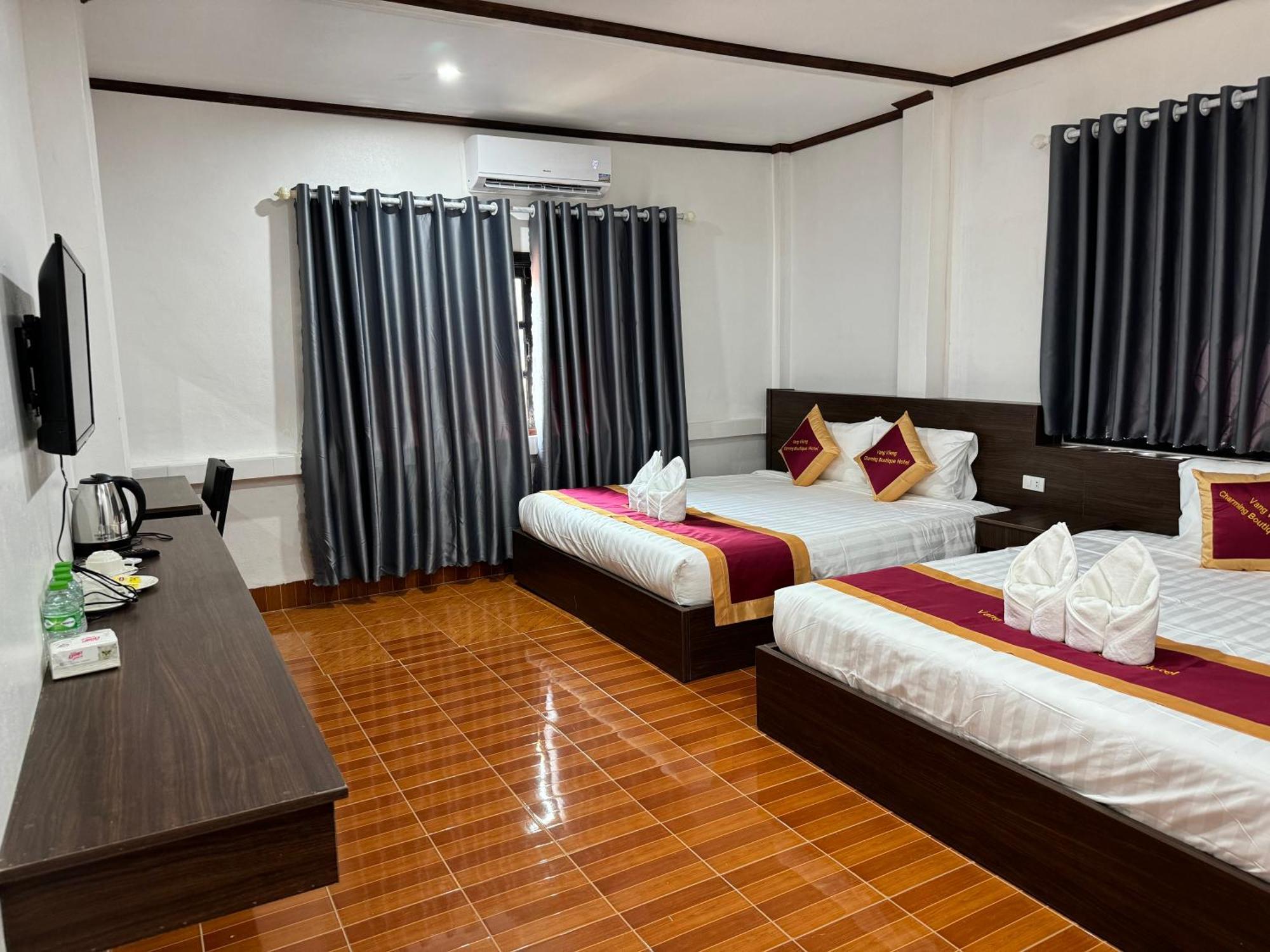 Vangvieng Charming Boutique Hotel ヴァンヴィエン エクステリア 写真