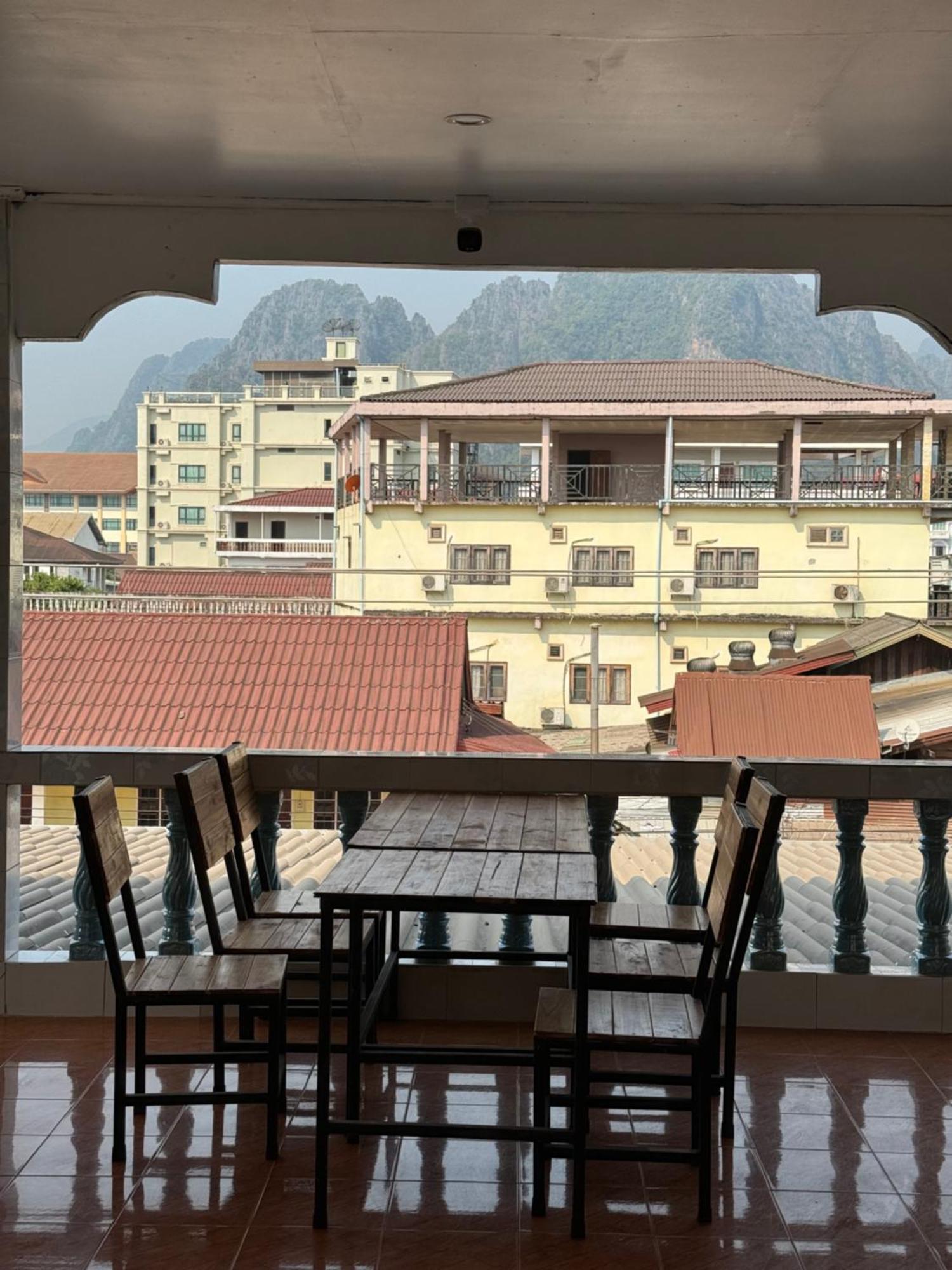 Vangvieng Charming Boutique Hotel ヴァンヴィエン エクステリア 写真