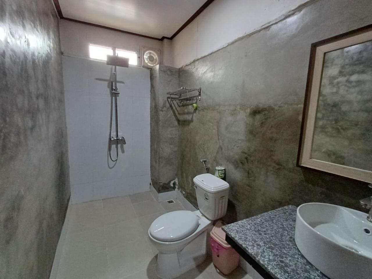 Vangvieng Charming Boutique Hotel ヴァンヴィエン エクステリア 写真