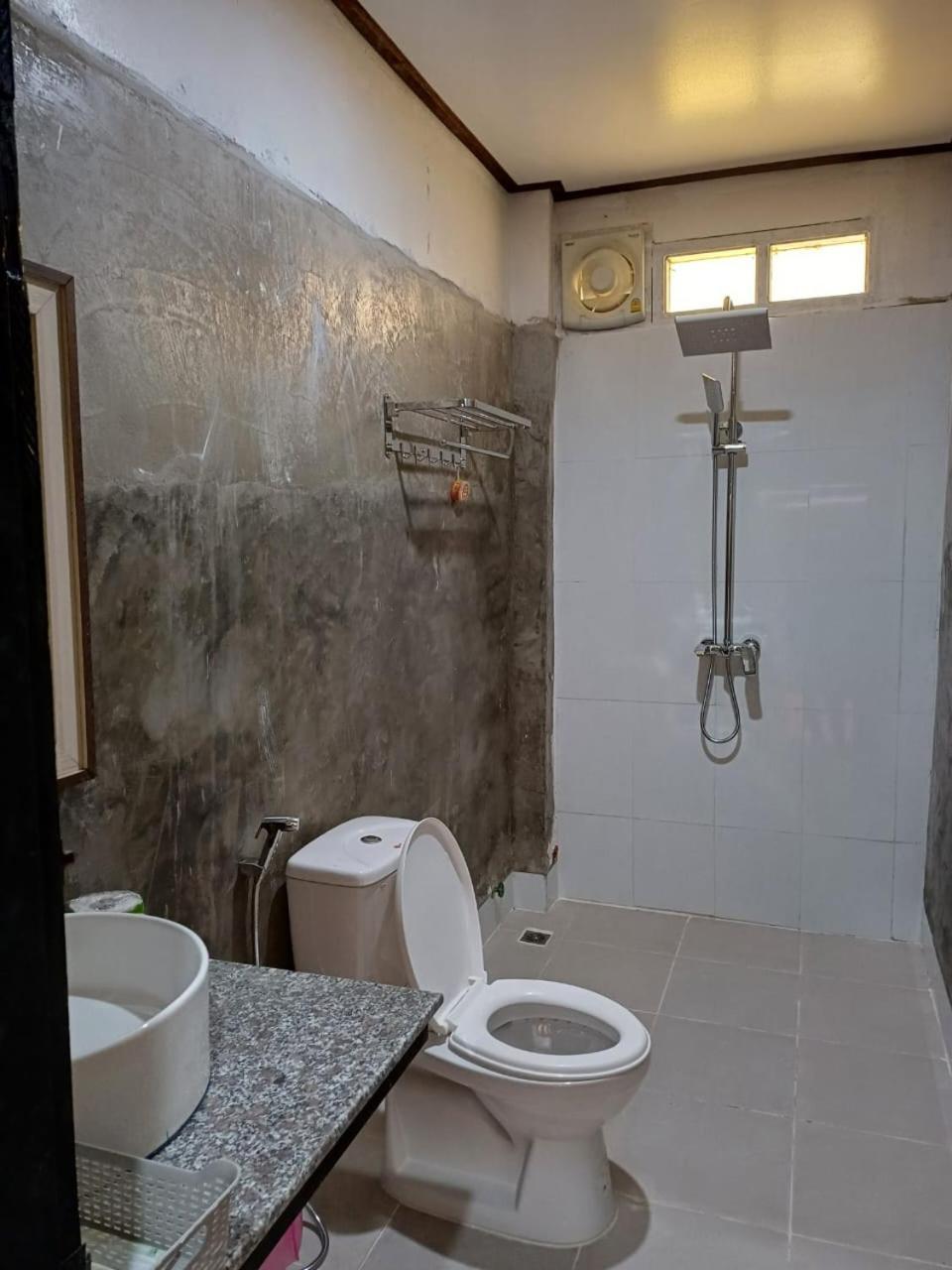 Vangvieng Charming Boutique Hotel ヴァンヴィエン エクステリア 写真
