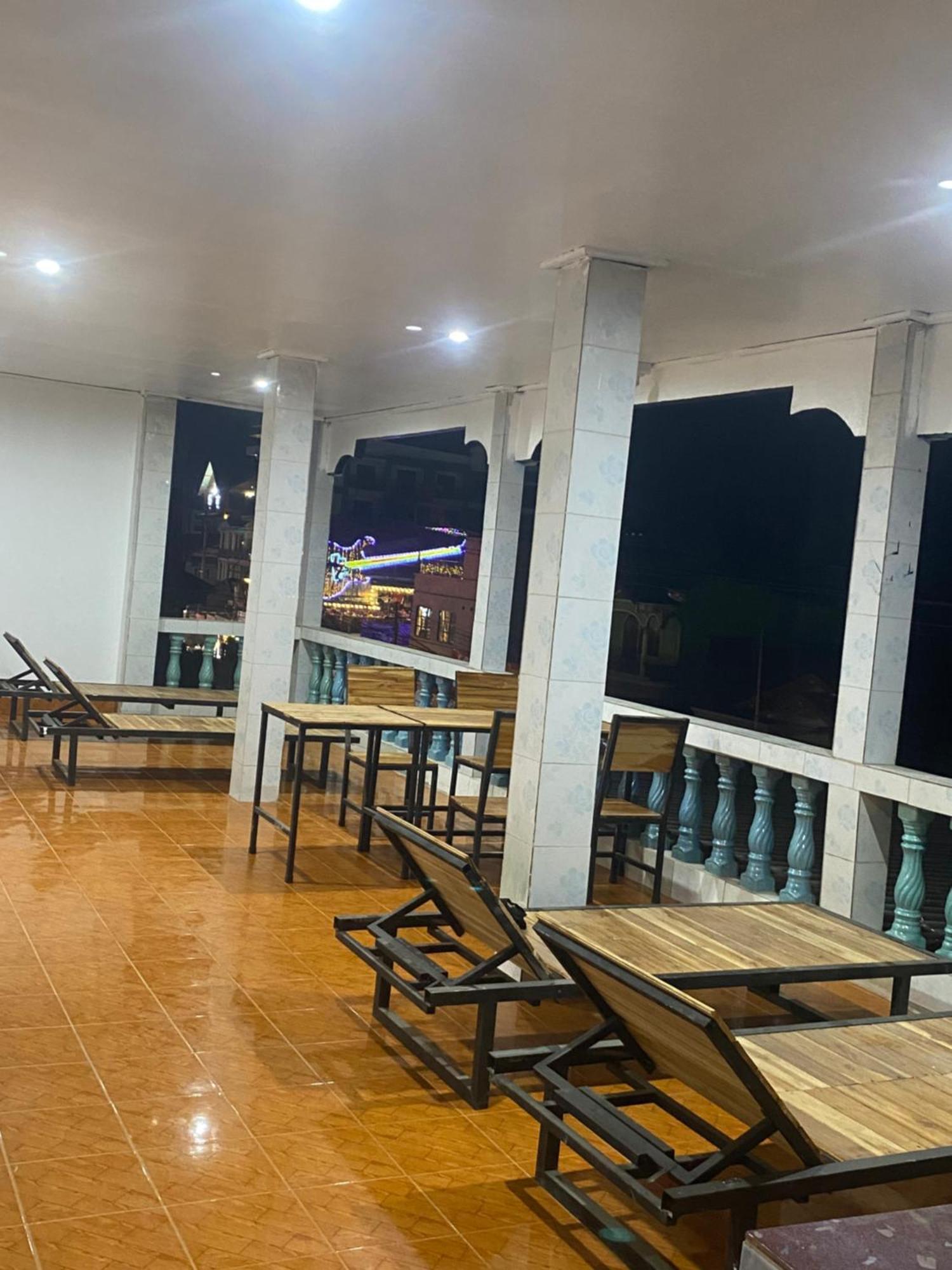 Vangvieng Charming Boutique Hotel ヴァンヴィエン エクステリア 写真
